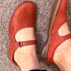 Born Burgundy red leather Mary Jane Original shoes. 6.5